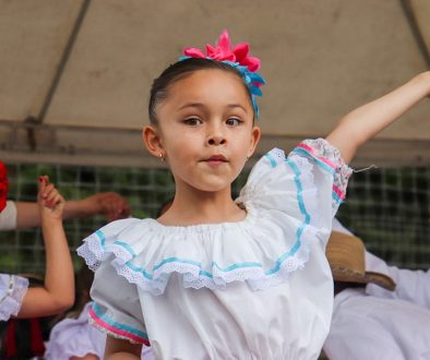 Aprender en contacto con la naturaleza beneficios para el desarrollo académico y emocional
